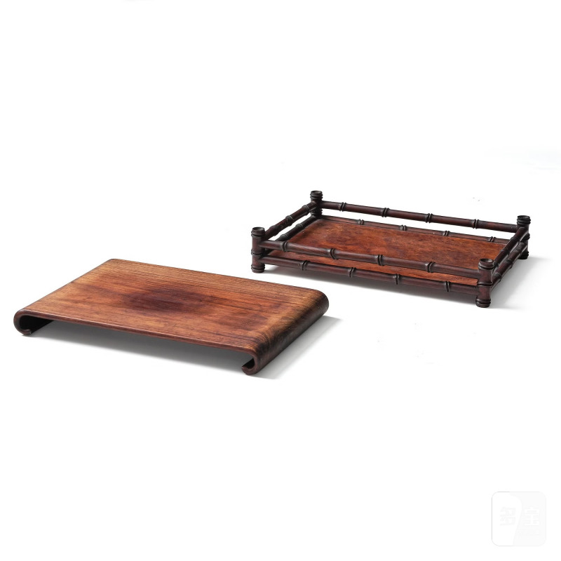 A hardwood scroll end stand, - 图1